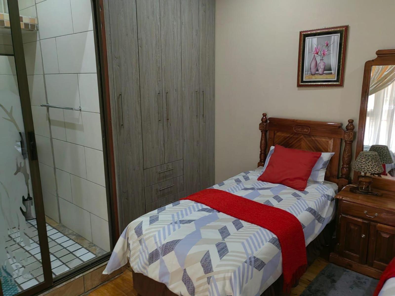 Sibahlenomhlambi Guesthouse Springs  Chambre photo