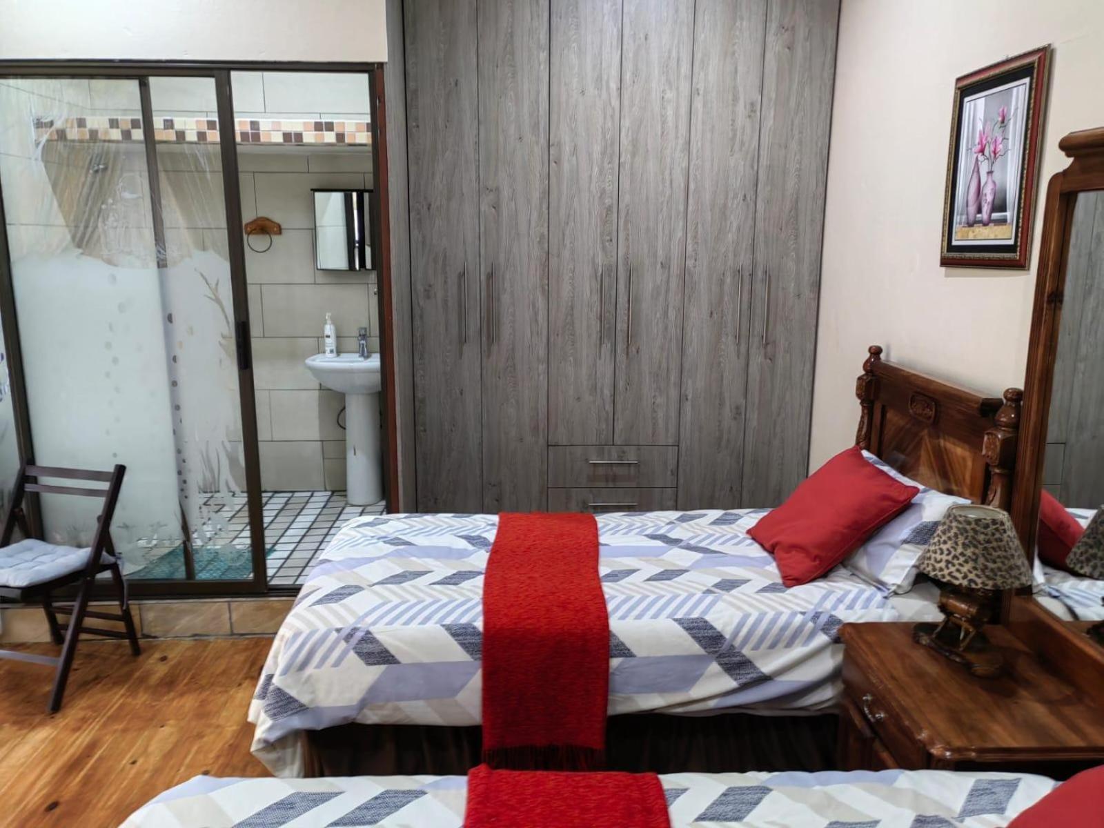 Sibahlenomhlambi Guesthouse Springs  Chambre photo